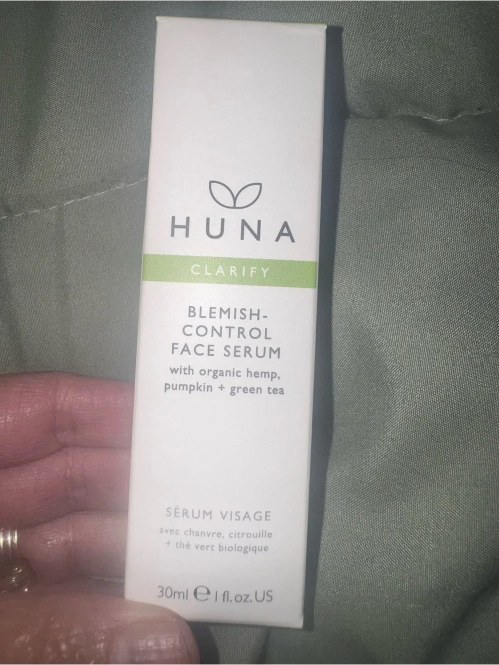 Huna Clarify Blemish-Control Face Serum – White/Green